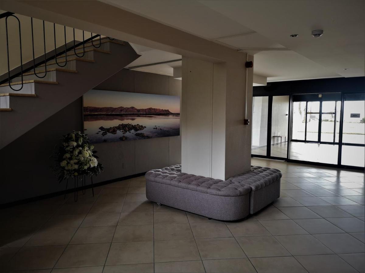 On The Beach At Strand Exterior foto